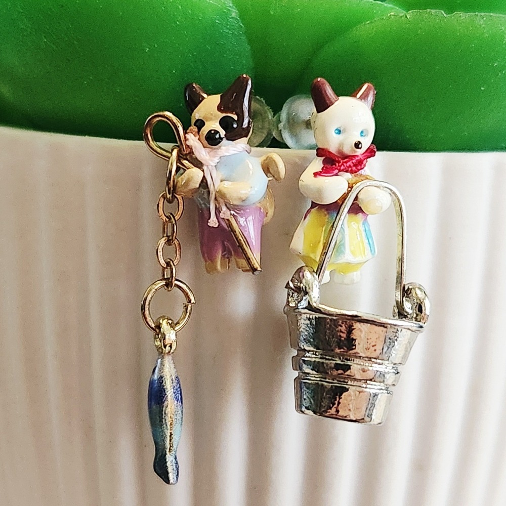 Cute Cat Fishing Theme Stud Earrings NWOT Ladies/Girls Lightweight 1.0 Inches